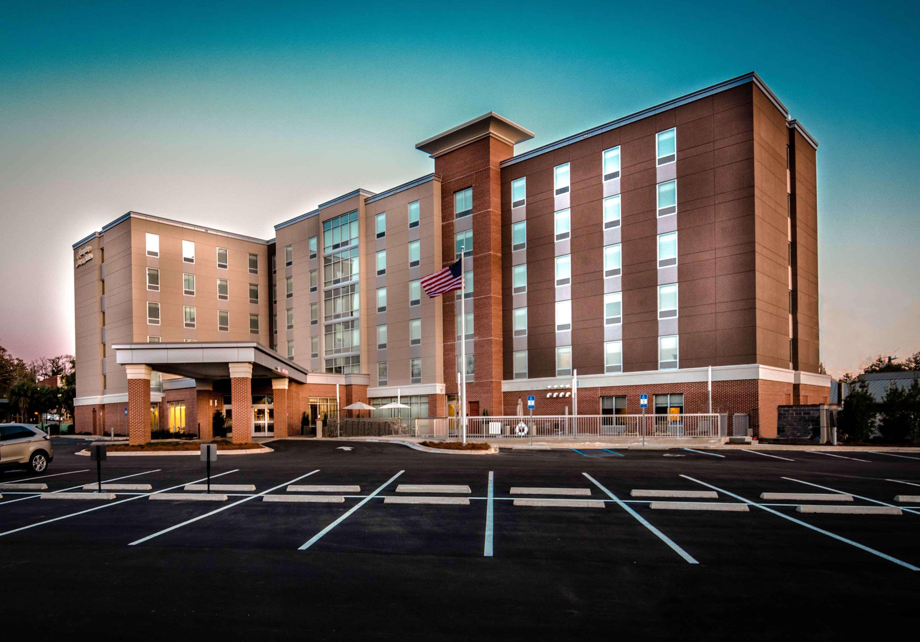 Hampton Inn & Suites Tallahassee Capitol-University Exterior foto